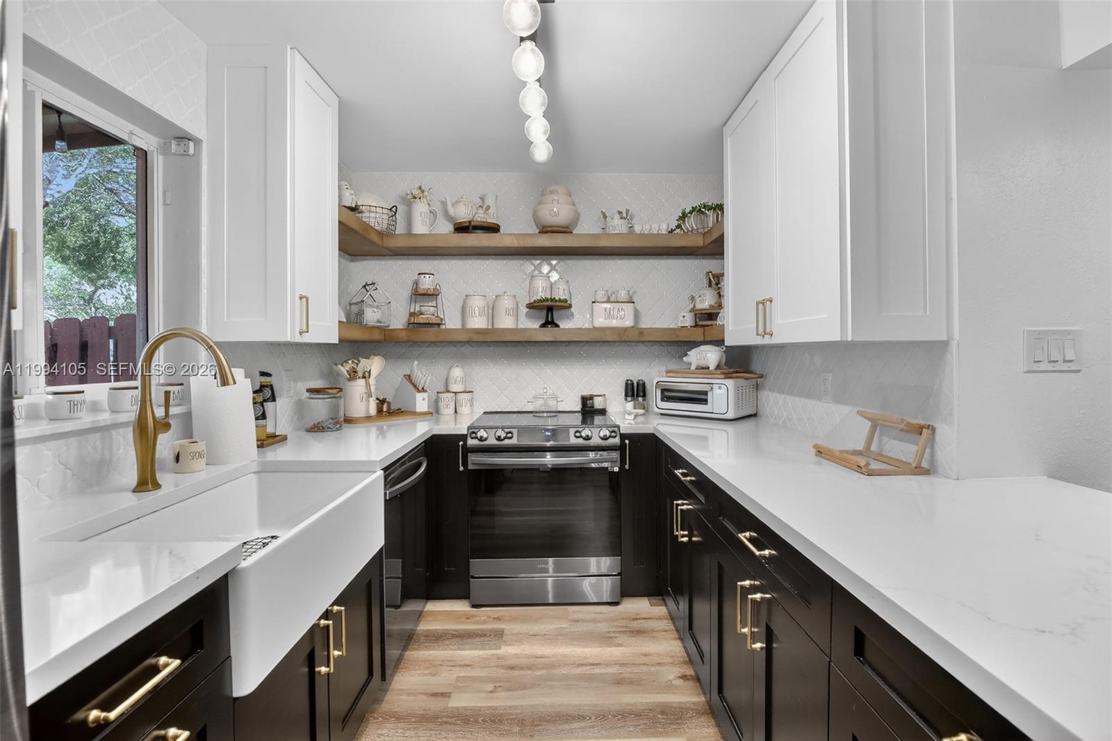 FLAMINGO GARDENS - Residential