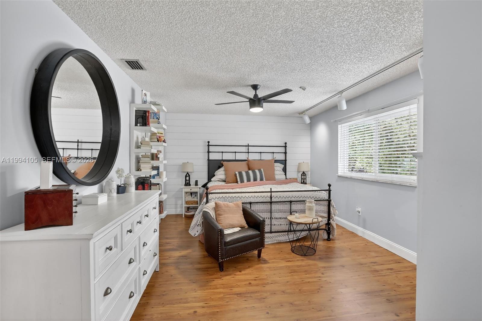 FLAMINGO GARDENS - Residential