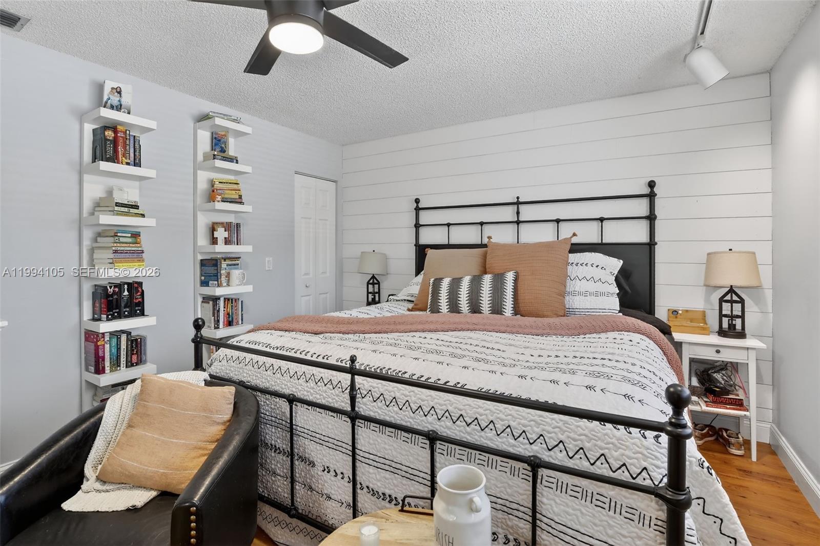 FLAMINGO GARDENS - Residential