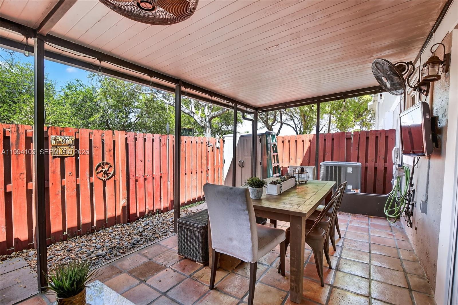 FLAMINGO GARDENS - Residential