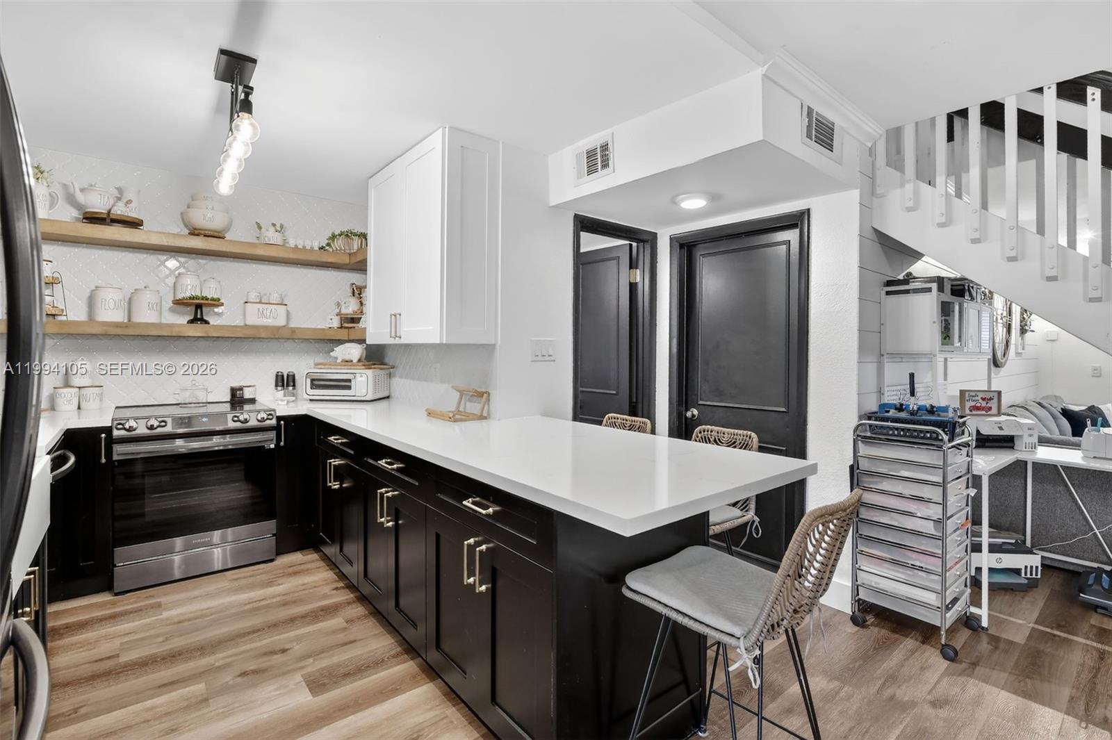 FLAMINGO GARDENS - Residential