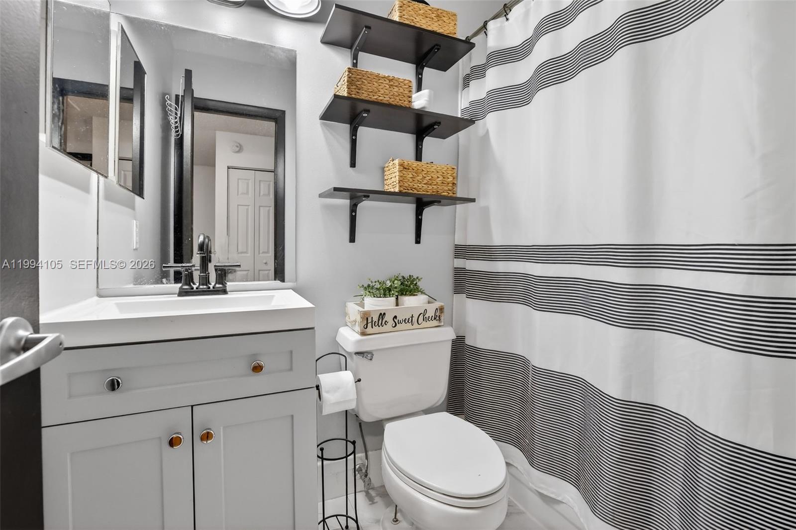 FLAMINGO GARDENS - Residential