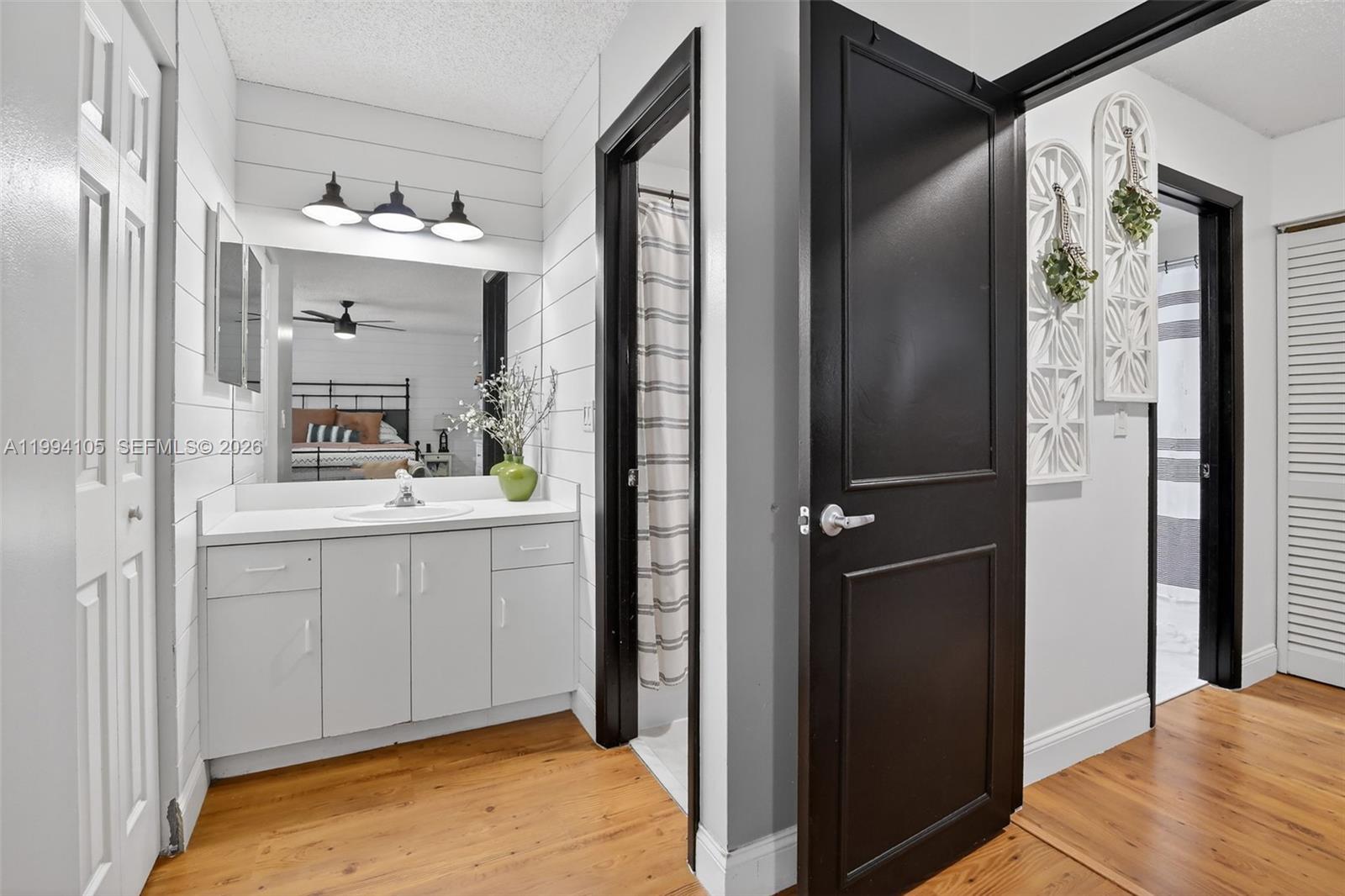 FLAMINGO GARDENS - Residential