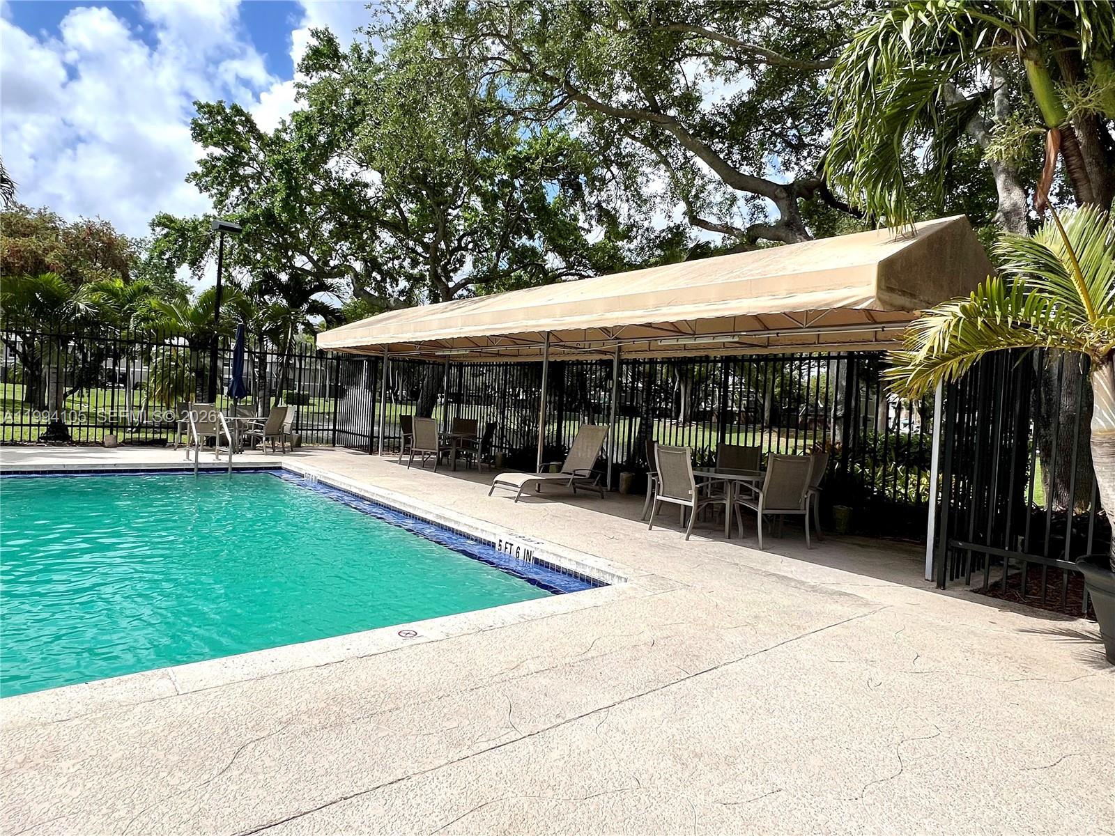 FLAMINGO GARDENS - Residential