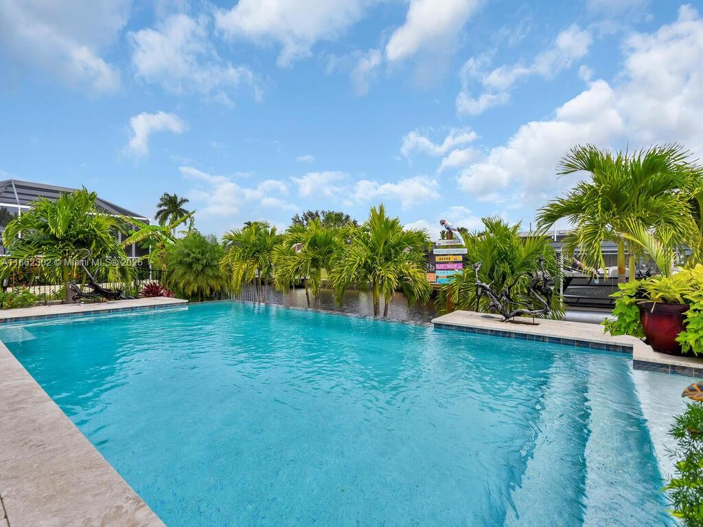 ISLAND PARK - Residential