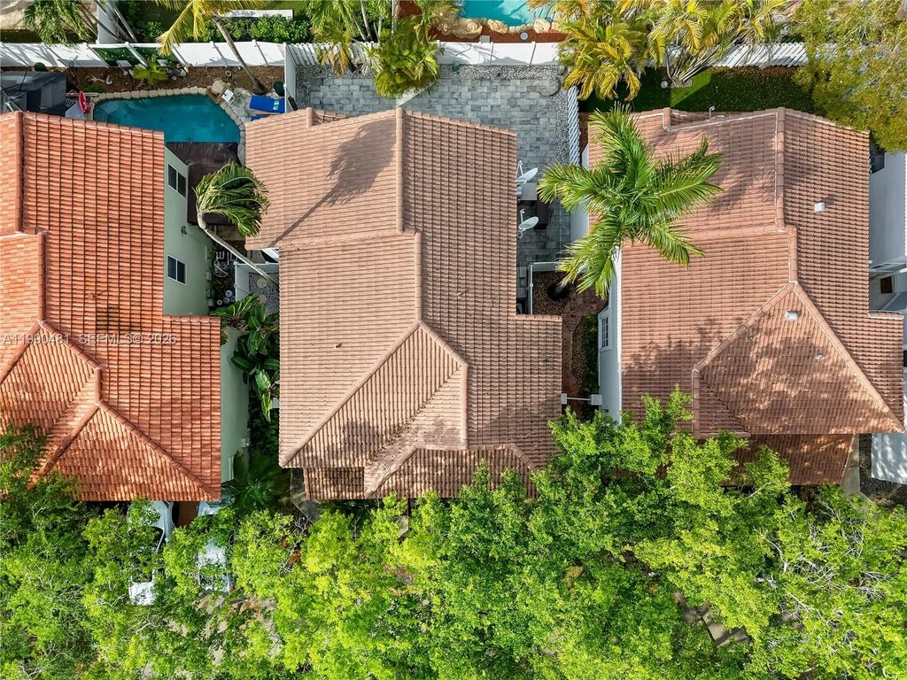 Photo of 876 Garnet Cir, Weston, FL 33326 (MLS # A11990481)