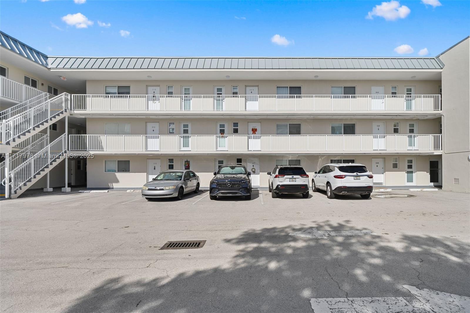 GALEN DRIVE CONDO APTS - Residential