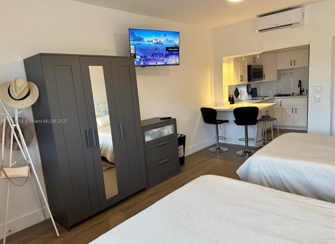 DIPLOMAT GOLF & RACQUET C - Residential Lease