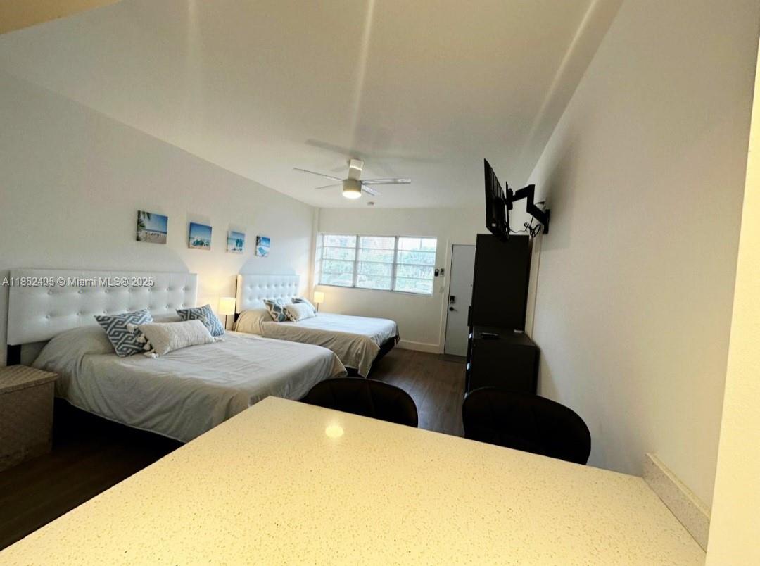 DIPLOMAT GOLF & RACQUET C - Residential Lease