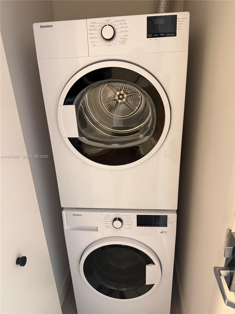 501 FIRST RESIDENCES - Residential