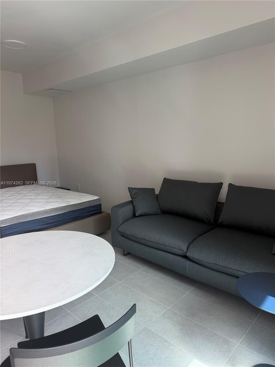 501 FIRST RESIDENCES - Residential