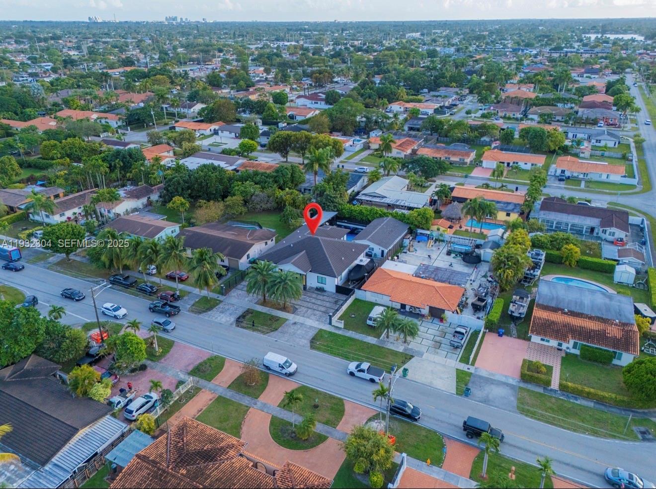 FAIRFIELD MANORS - Residential