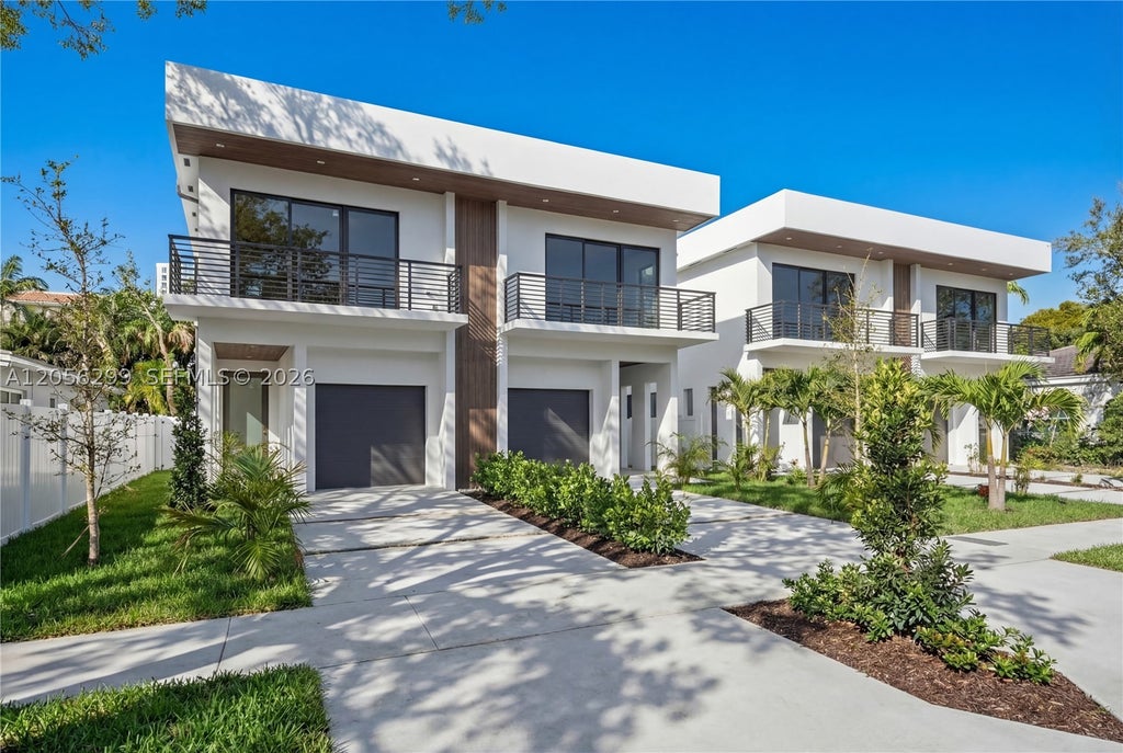 Photo of 17 SE 12th Avenue, Fort Lauderdale, FL 33301 (MLS # A12056299)