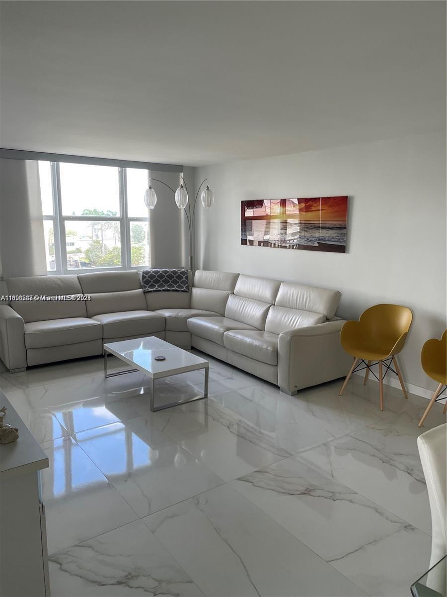 QUADOMAIN TOWER I AND IV - Residential Lease