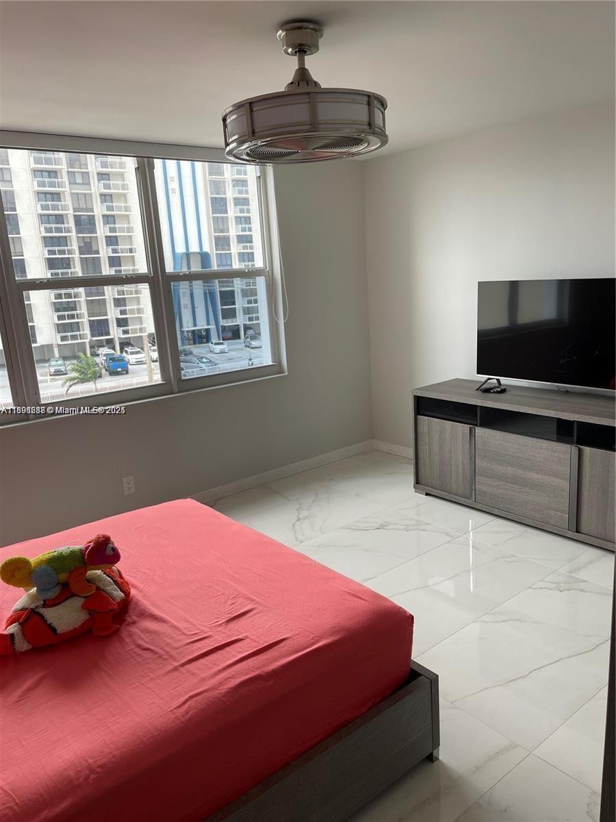 QUADOMAIN TOWER I AND IV - Residential Lease