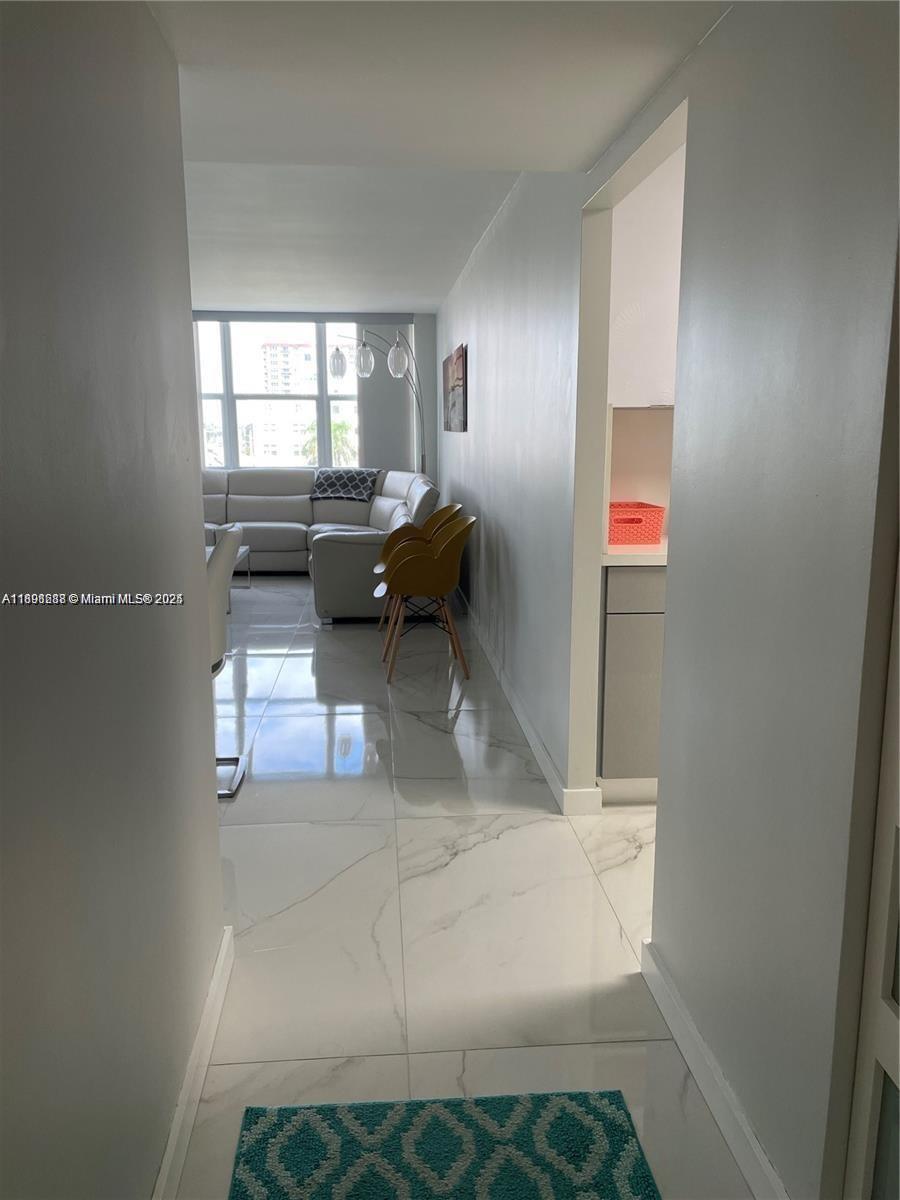 QUADOMAIN TOWER I AND IV - Residential Lease