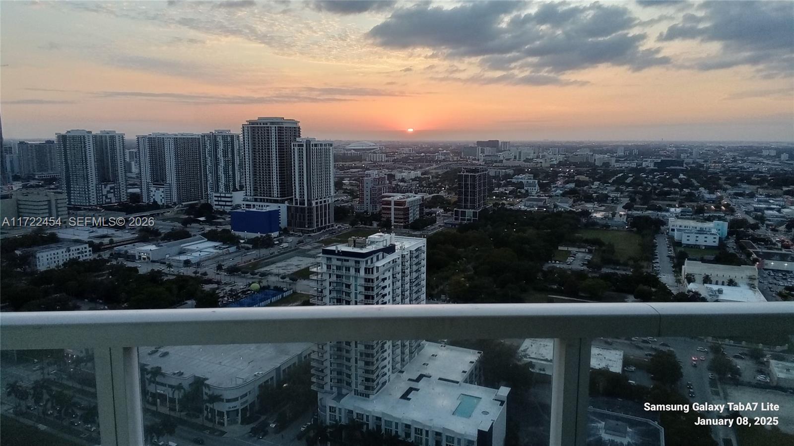 QUANTUM ON THE BAY CONDO N - Residential