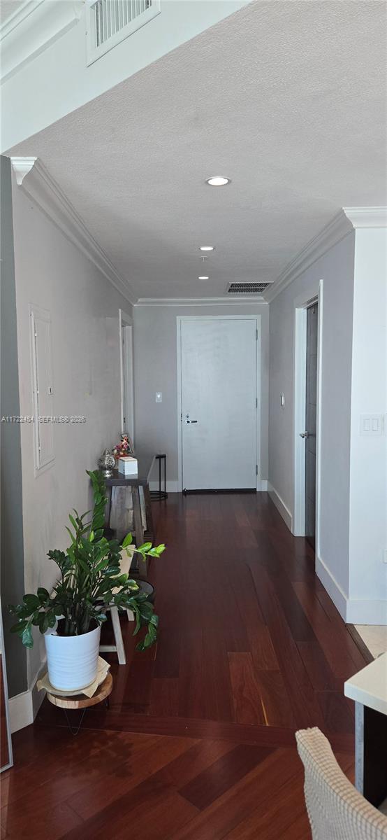 1900 Bayshore Dr 3518