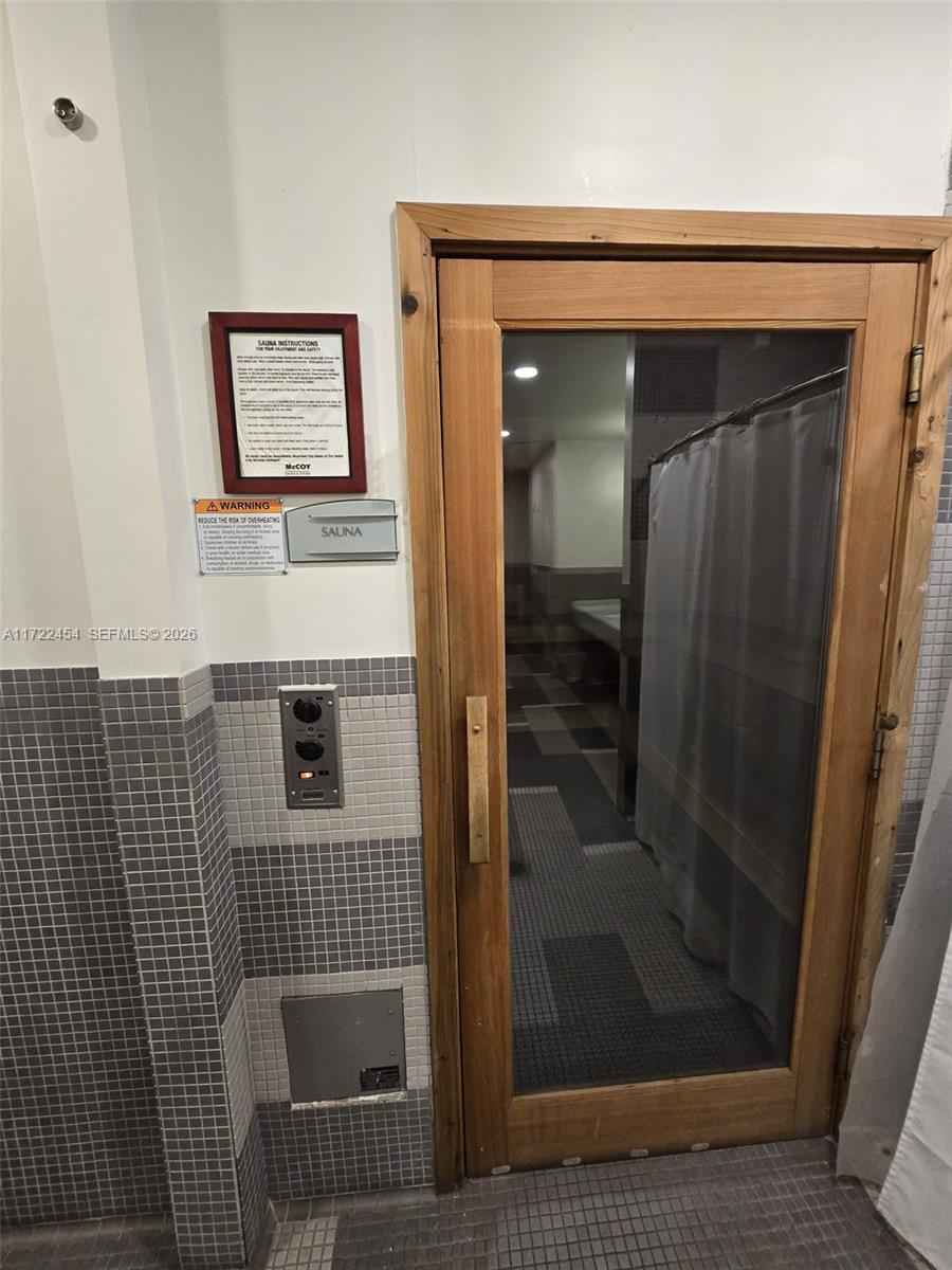 QUANTUM ON THE BAY CONDO N - Residential