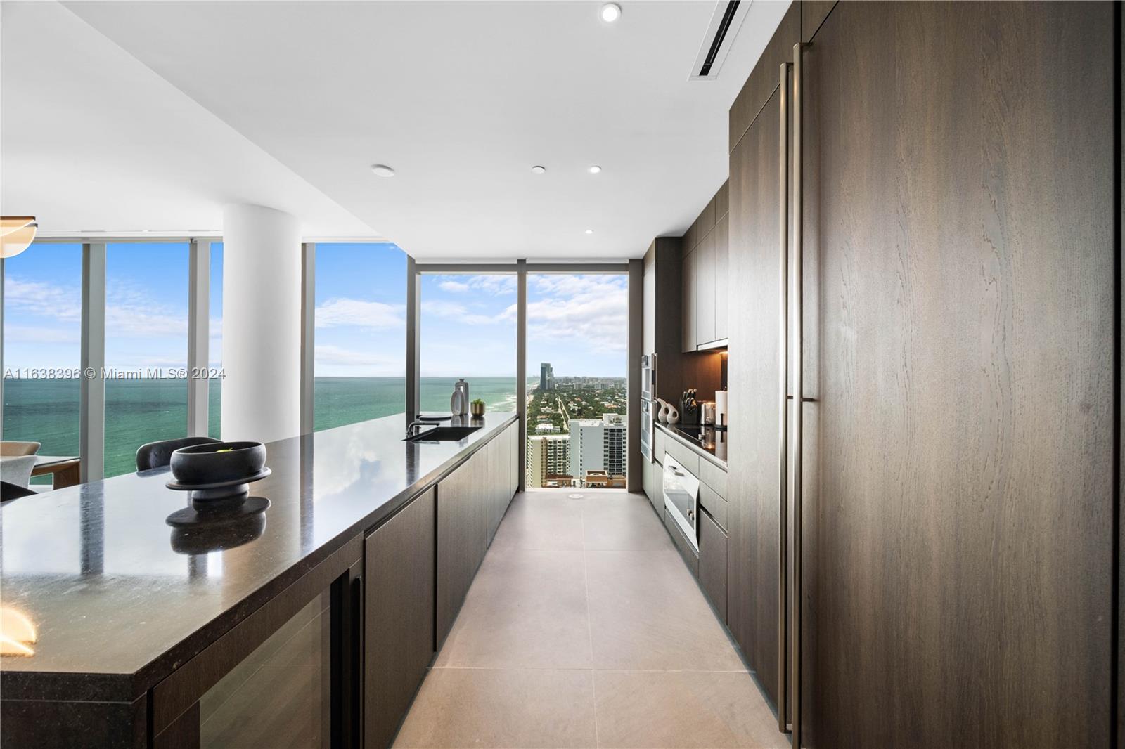 2000 S Ocean Dr 31B