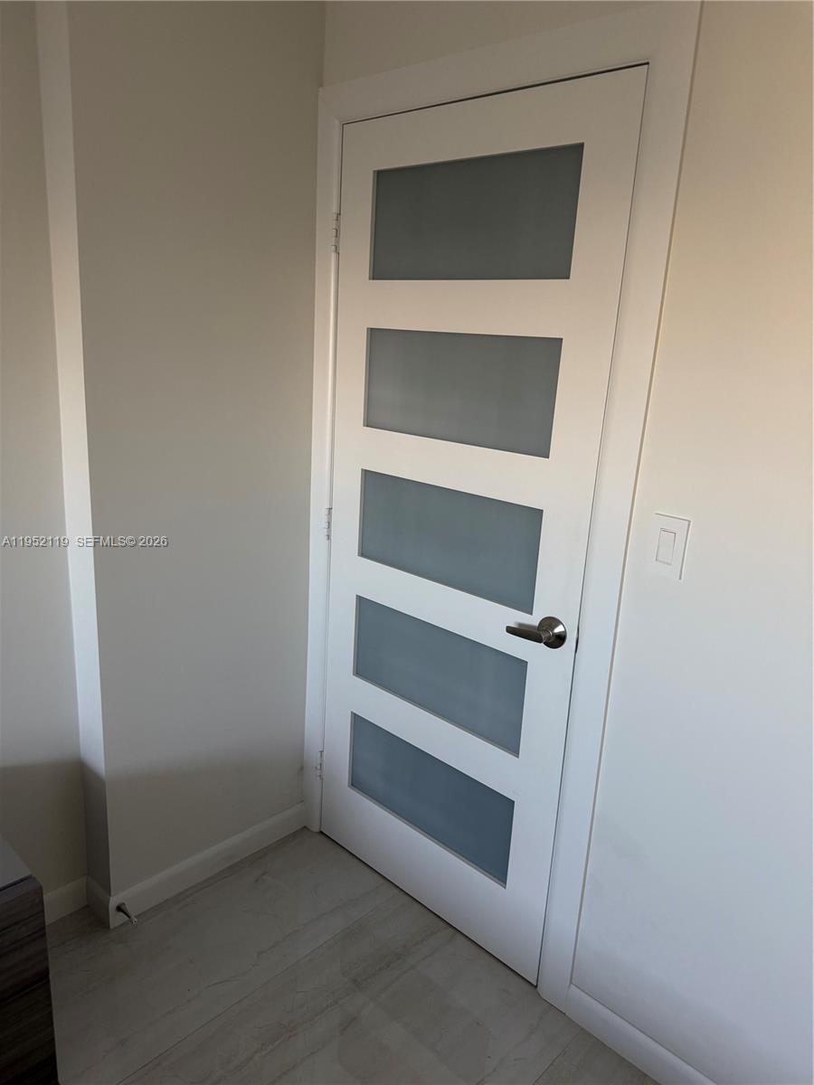 WINSTON TOWERS 600 CONDO - Residential