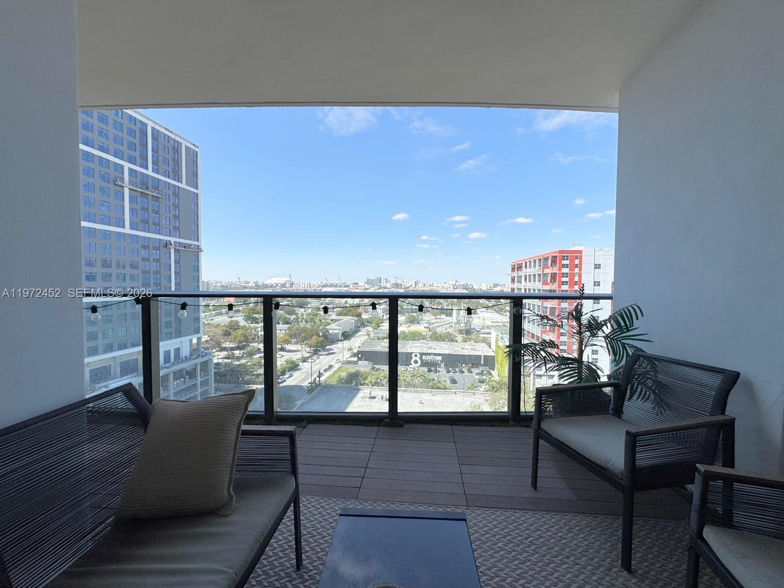 CANVAS CONDO - Residential