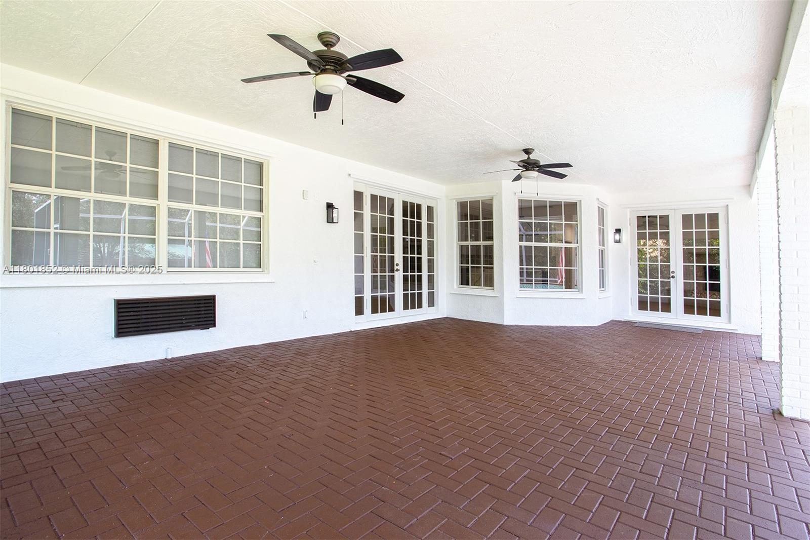 GREEN GLADES SOUTH - Residential