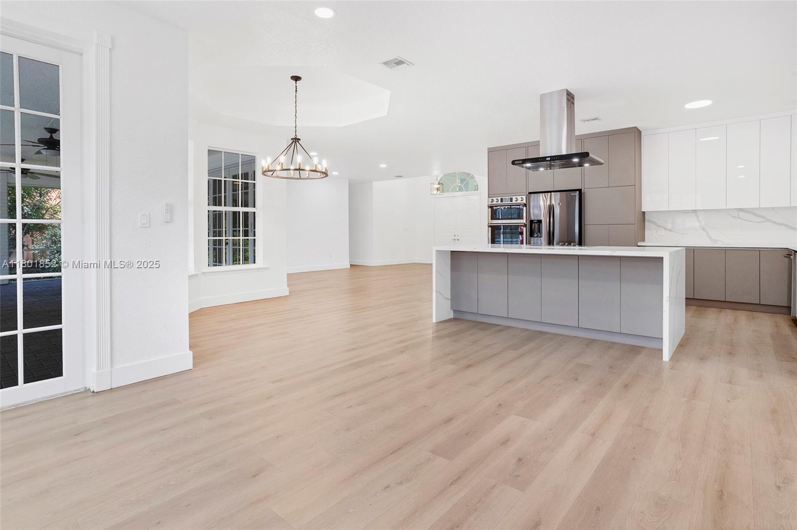 GREEN GLADES SOUTH - Residential