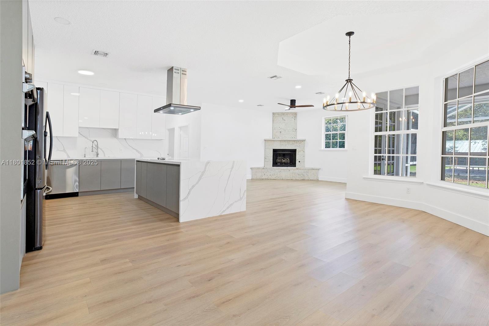 GREEN GLADES SOUTH - Residential