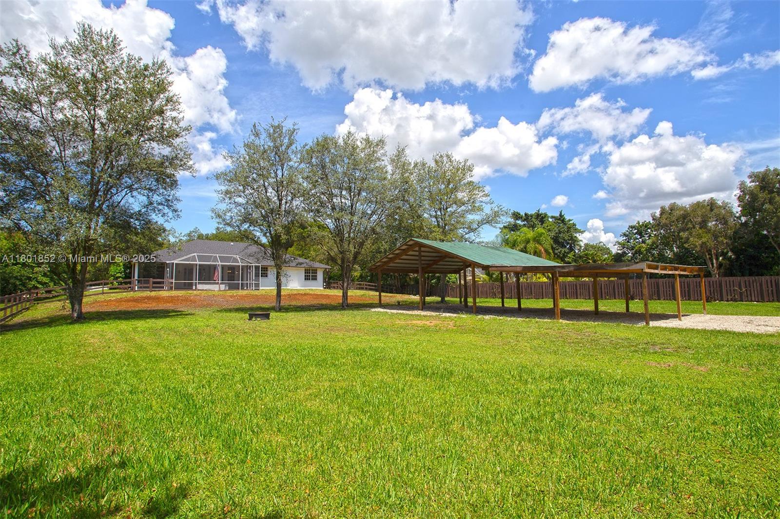 GREEN GLADES SOUTH - Residential