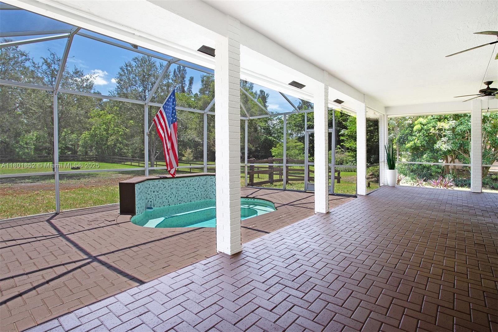 GREEN GLADES SOUTH - Residential