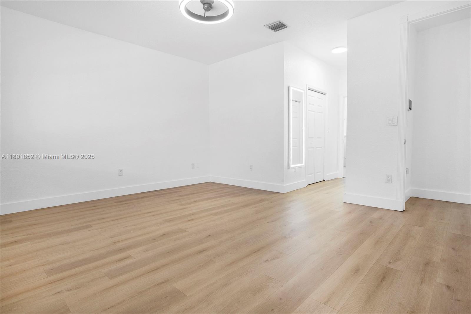 GREEN GLADES SOUTH - Residential