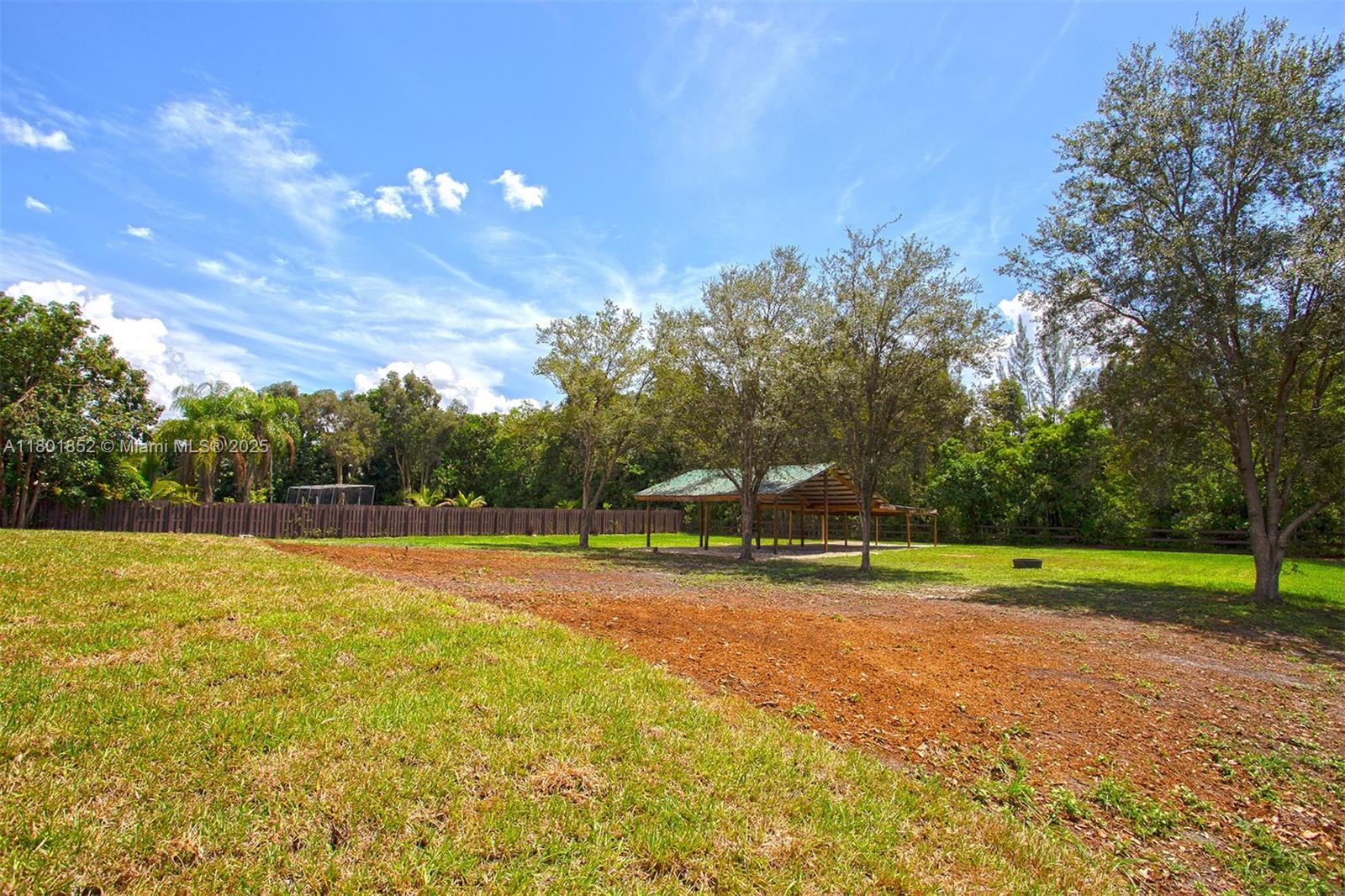 GREEN GLADES SOUTH - Residential