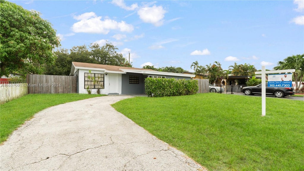 Photo of 601 NW 1st Way, Deerfield Beach, FL 33441 (MLS # A11637091)