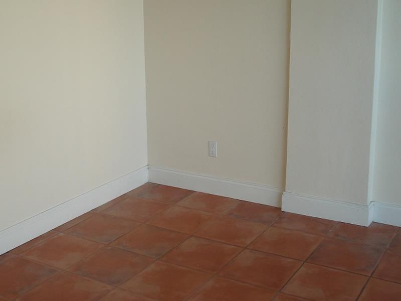 THE CARRIAGE HOUSE CONDO - Residential Lease