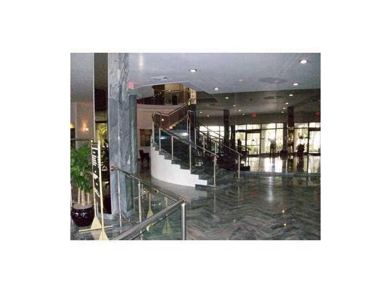 THE CARRIAGE HOUSE CONDO - Residential Lease