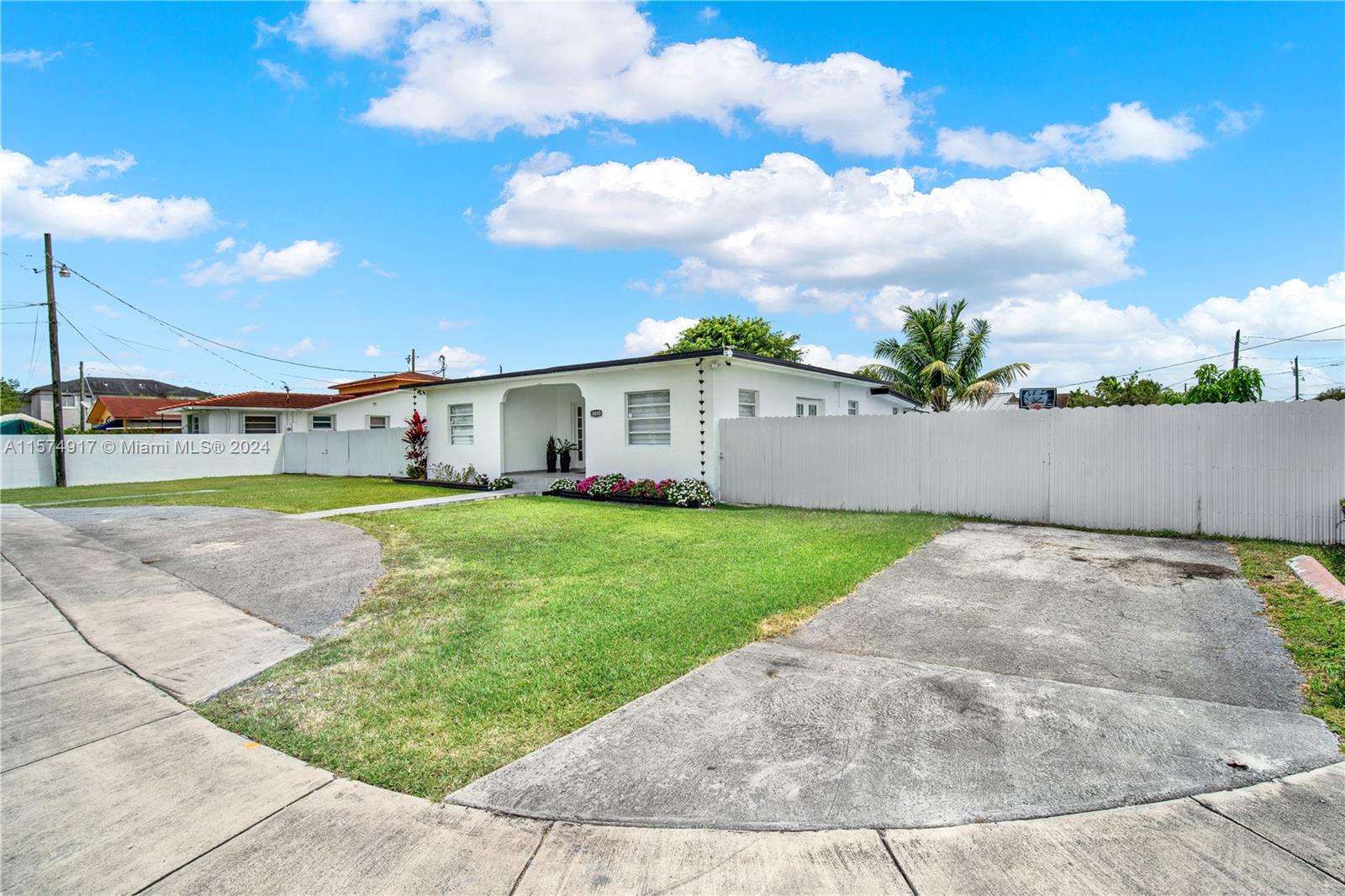 BIRD ROAD HIGHLANDS - Residential