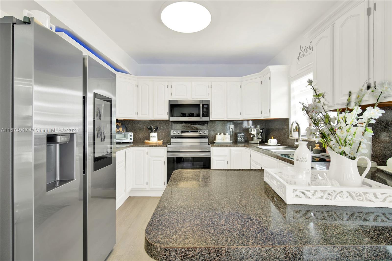 BIRD ROAD HIGHLANDS - Residential