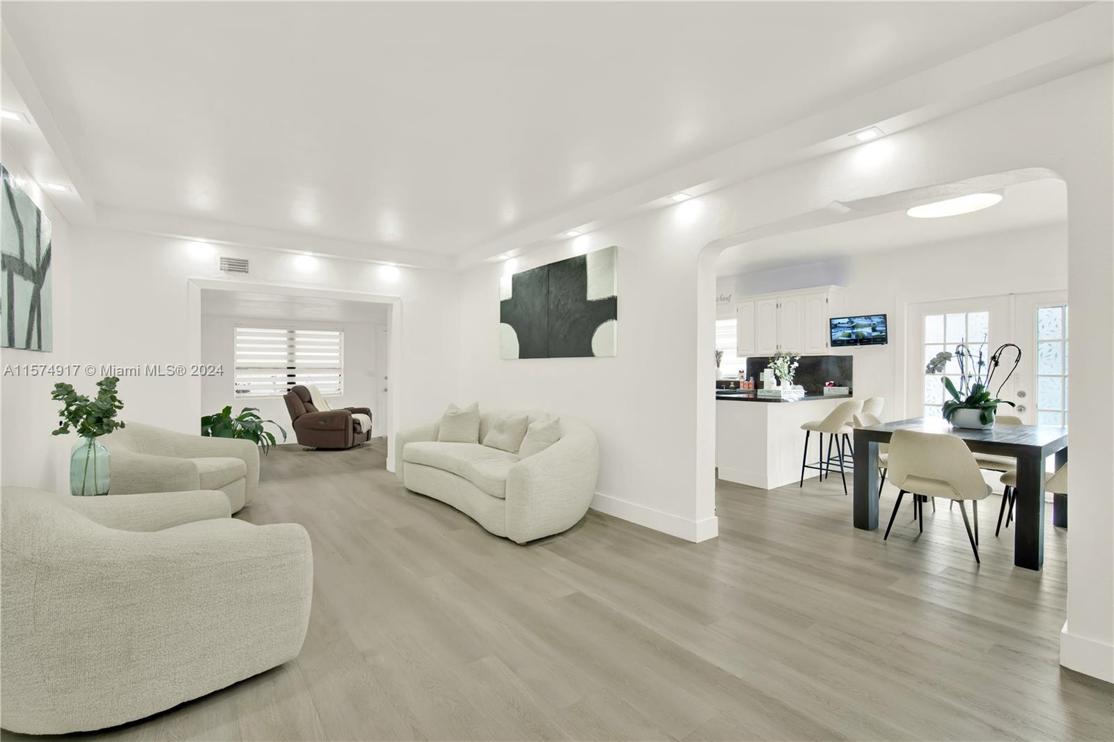 BIRD ROAD HIGHLANDS - Residential