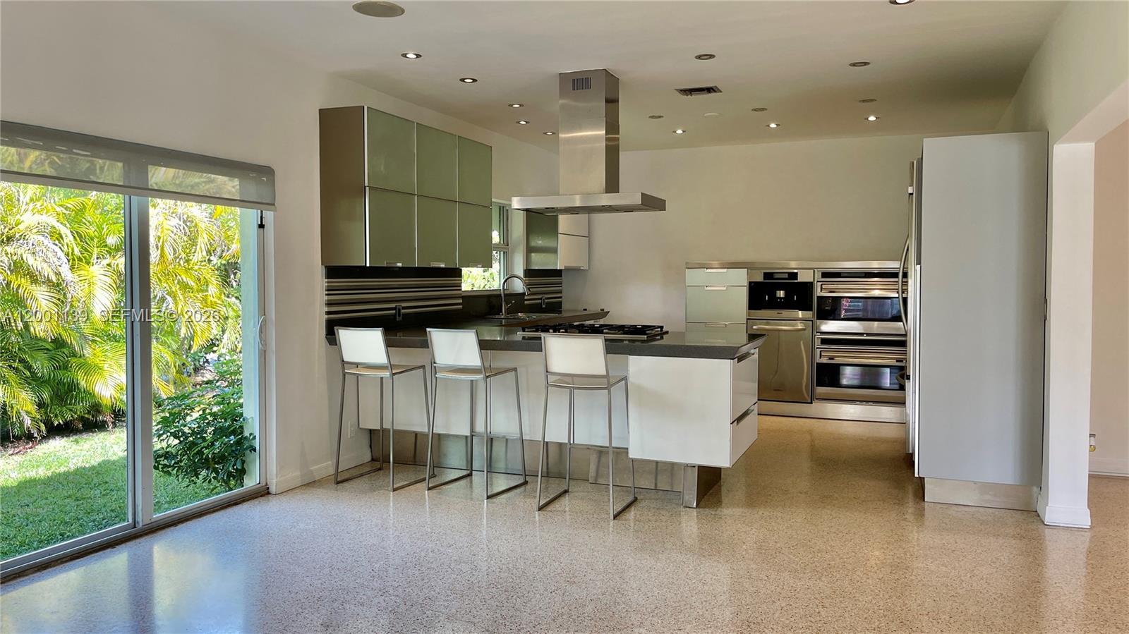 ALTOS DEL MAR NO 5 - Residential Lease