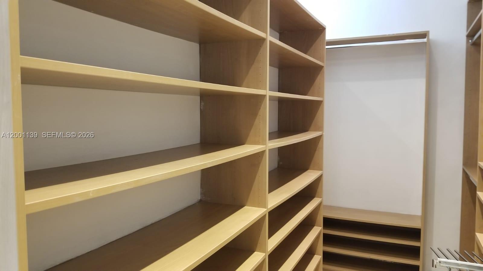 ALTOS DEL MAR NO 5 - Residential Lease