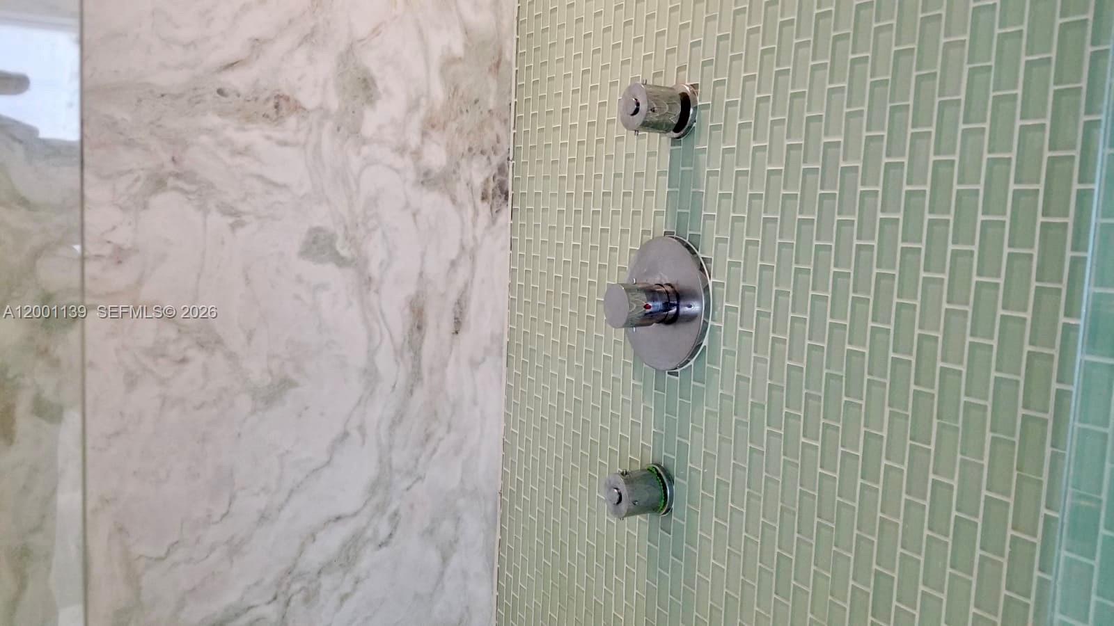 ALTOS DEL MAR NO 5 - Residential Lease