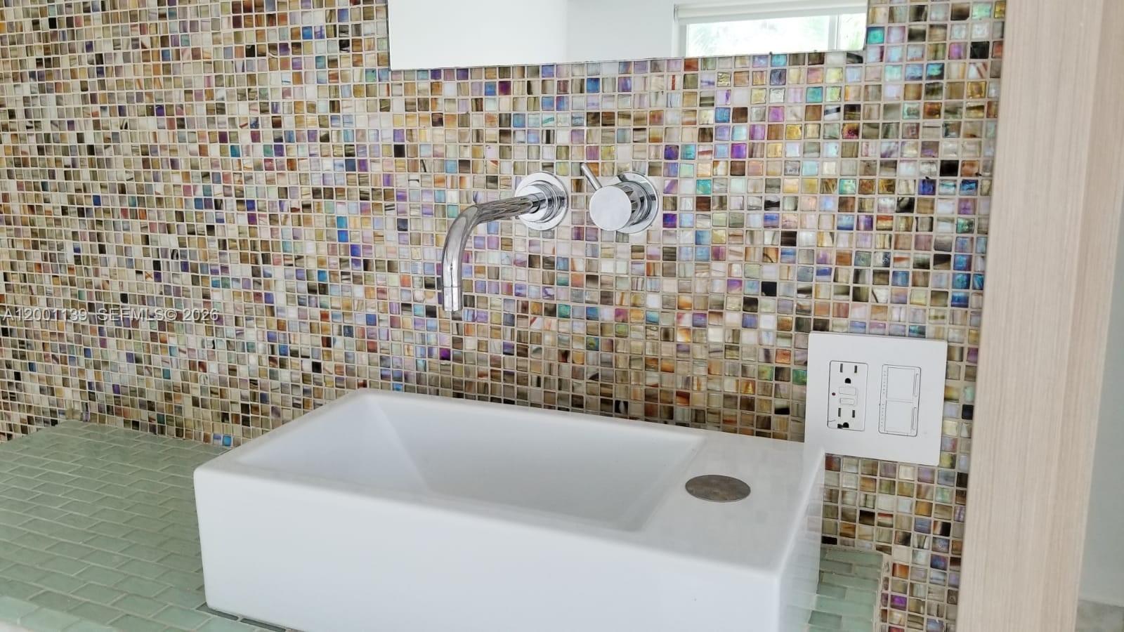 ALTOS DEL MAR NO 5 - Residential Lease