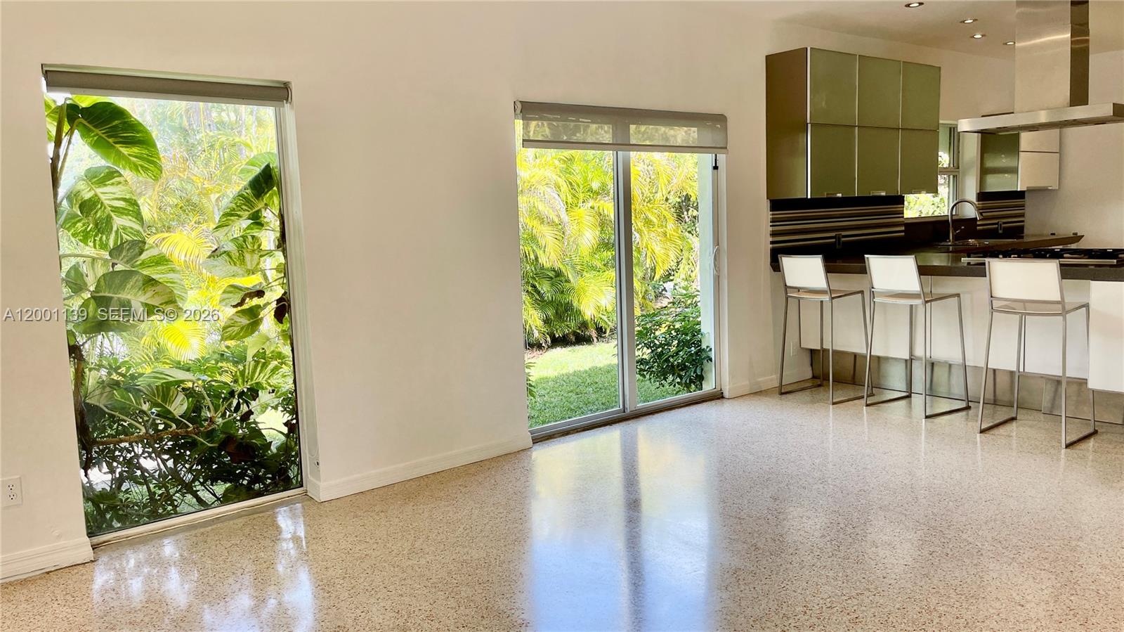 ALTOS DEL MAR NO 5 - Residential Lease