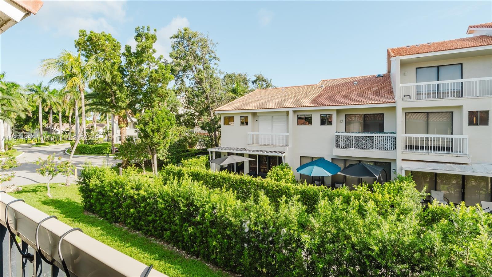 LA MIRAGE OF HARBOR VILG - Residential