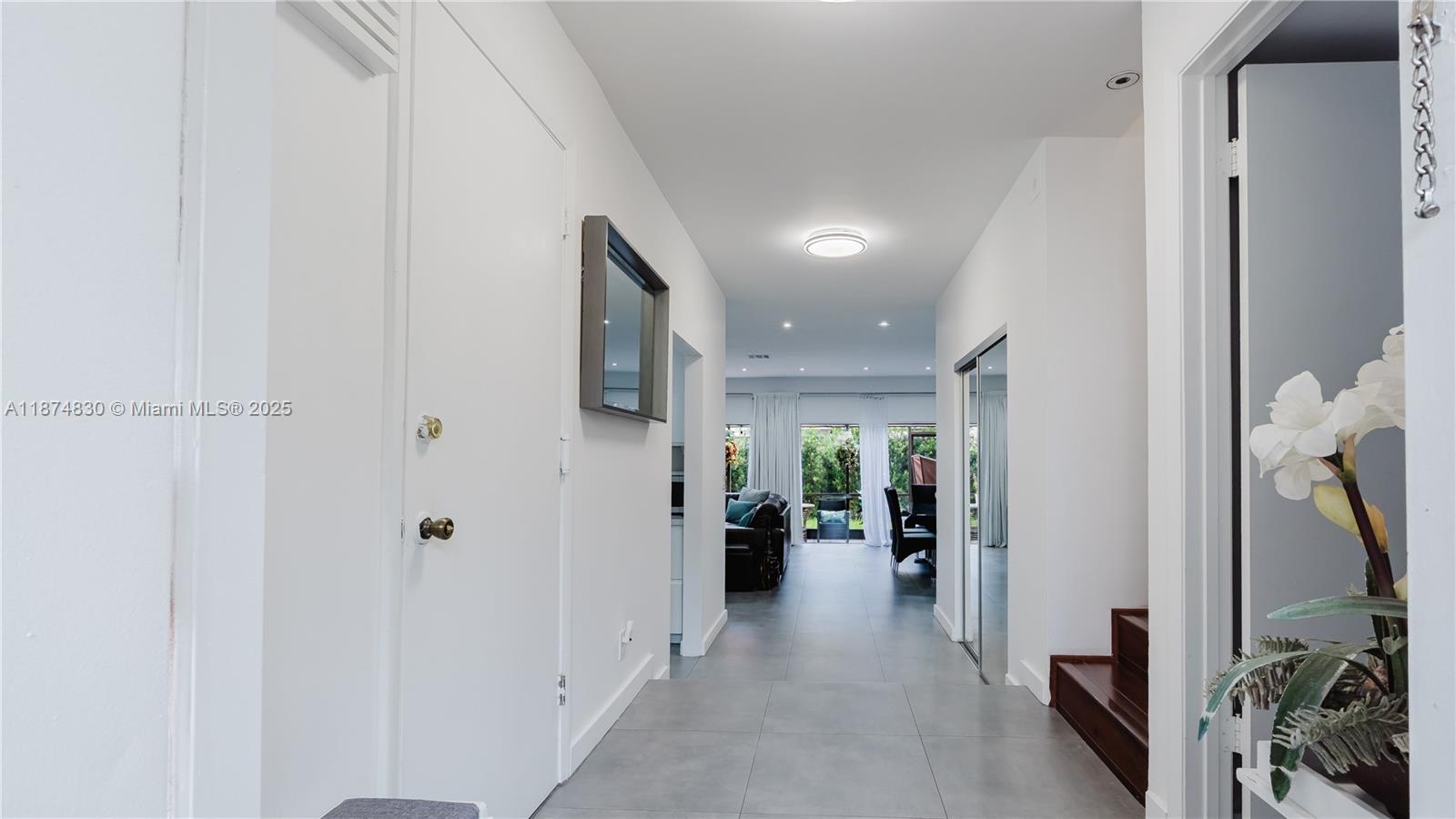 LA MIRAGE OF HARBOR VILG - Residential