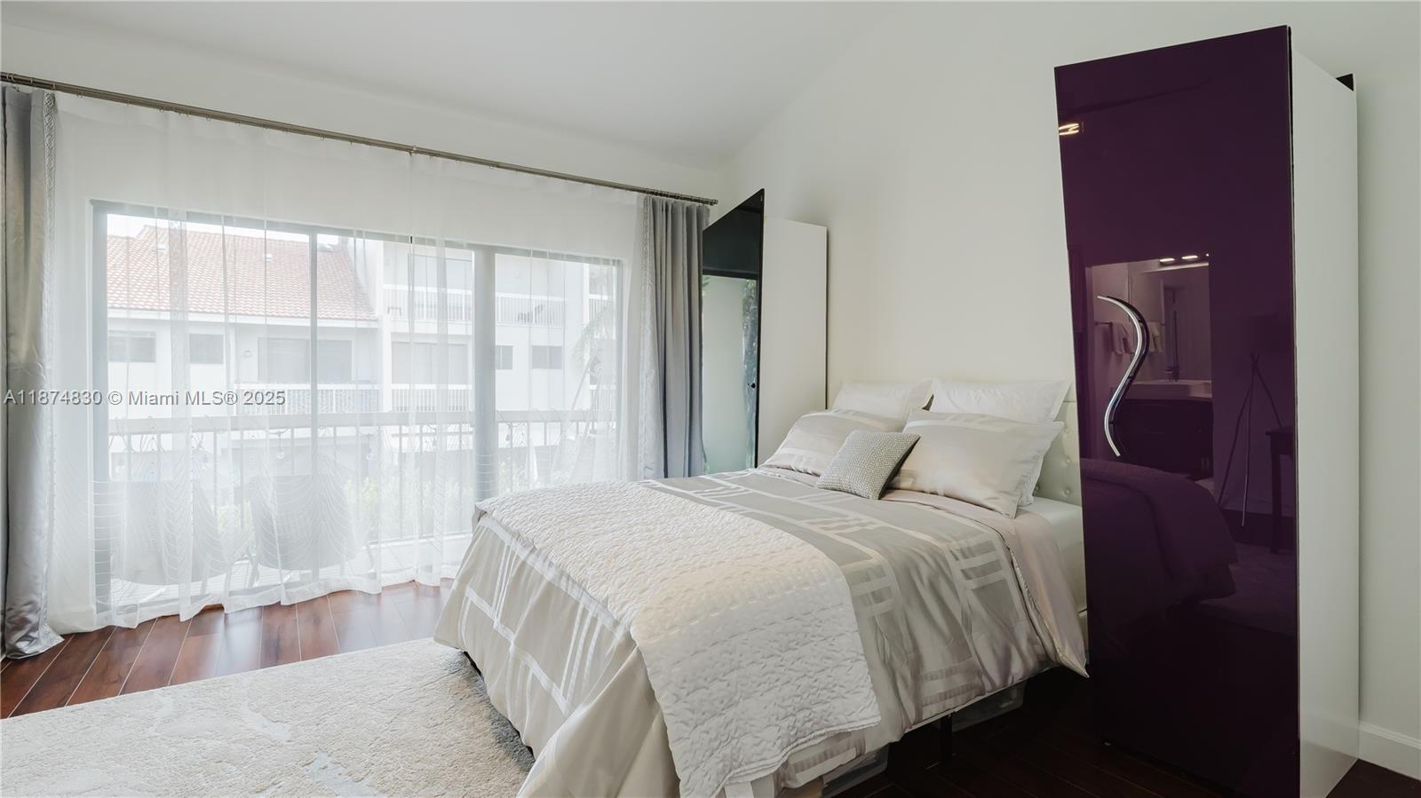 LA MIRAGE OF HARBOR VILG - Residential