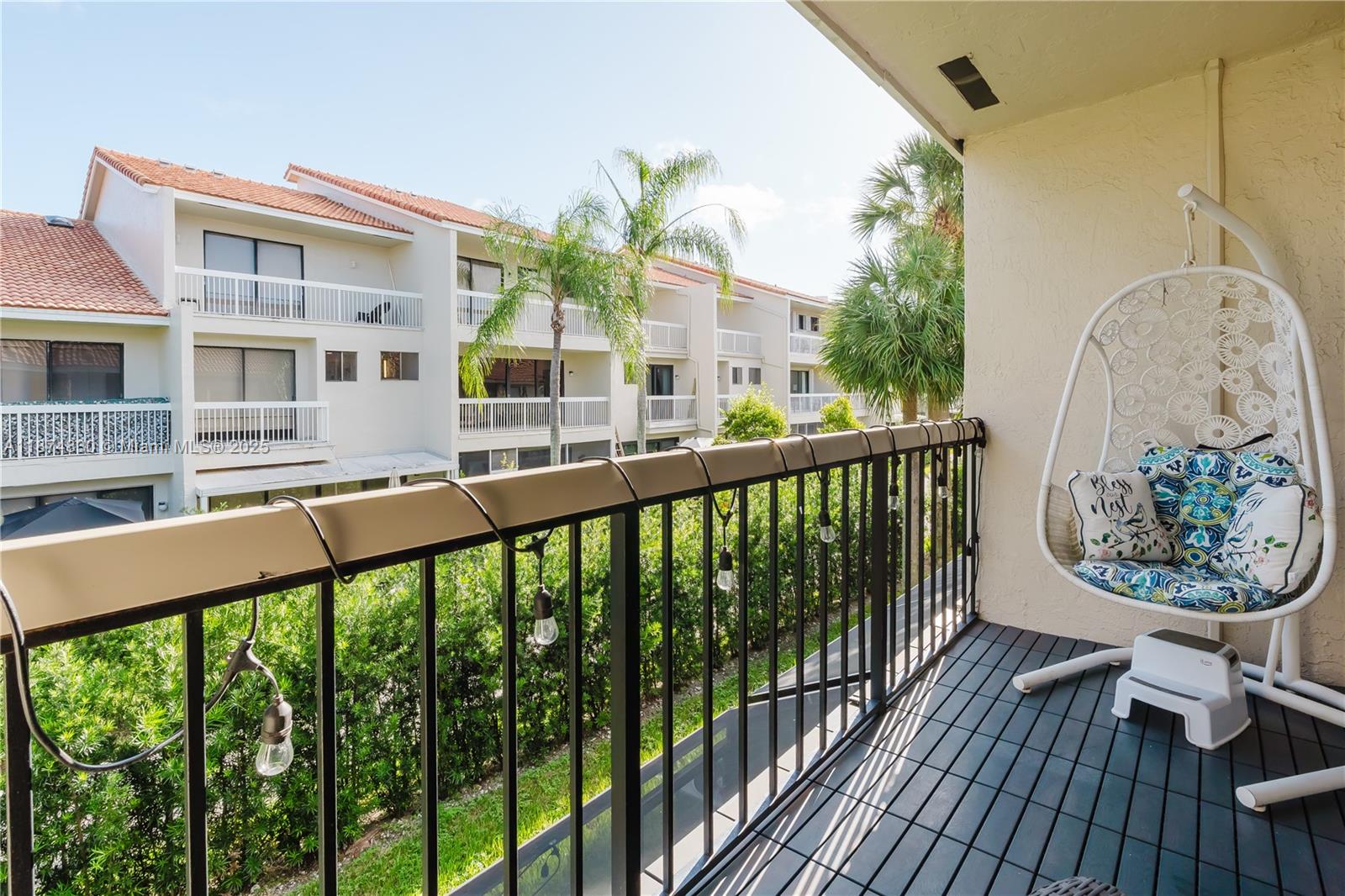 LA MIRAGE OF HARBOR VILG - Residential