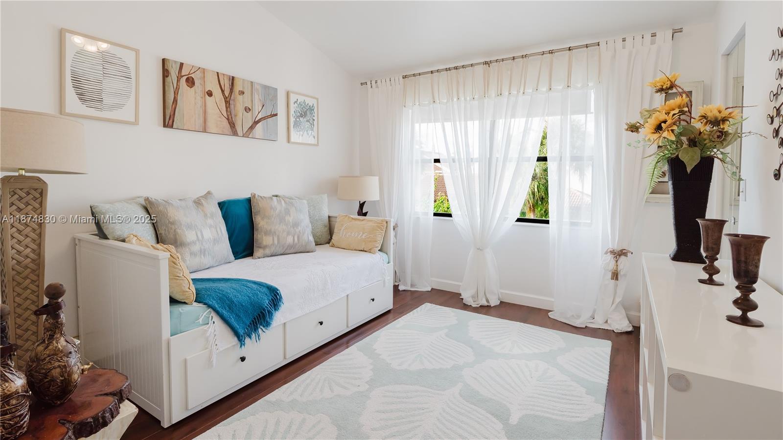 LA MIRAGE OF HARBOR VILG - Residential