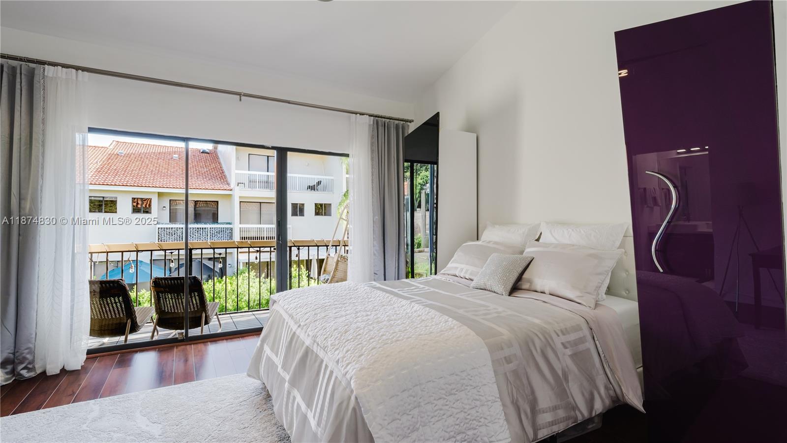 LA MIRAGE OF HARBOR VILG - Residential